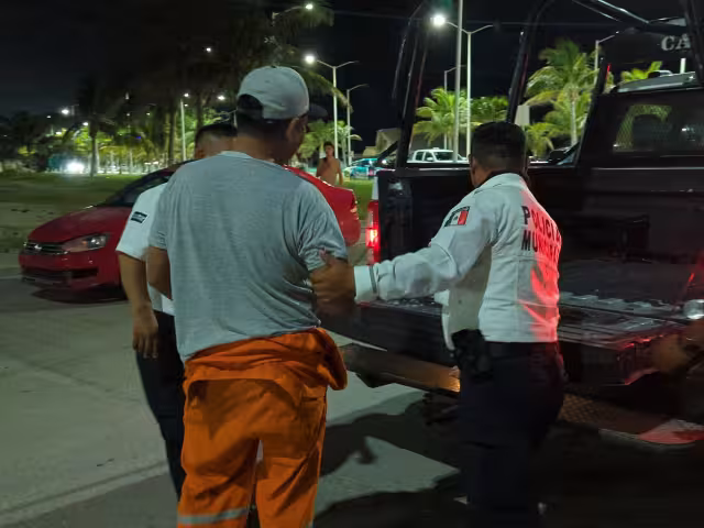 Fiscalía investiga accidente por alcance en colonia Playa Norte