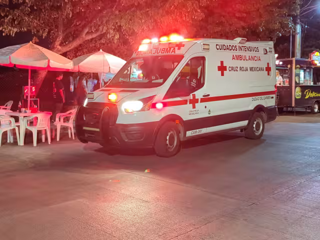 Taquero sufre ataque epiléptico en la colonia Petrolera