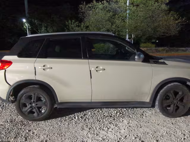 Motociclista se da a la fuga tras accidente vial en avenida Cuatro Carriles