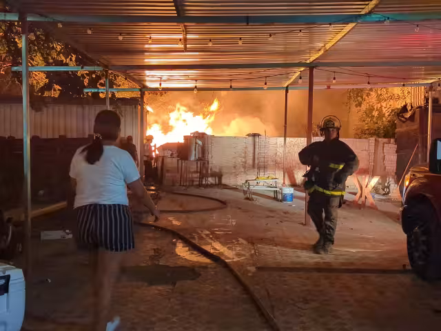 Afortunadamente el siniestro pudo ser controlado gracias a la rápida acción de los presentes.