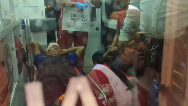 Accidente en la avenida 10 de Julio deja dos lesionados frente a la terminal ADO