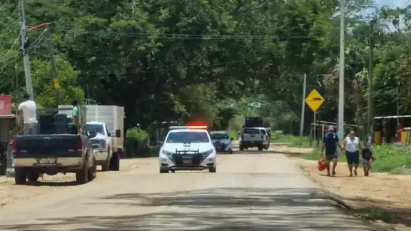 Reportan narcomantas y detonaciones en Castamay; no hay evidencias