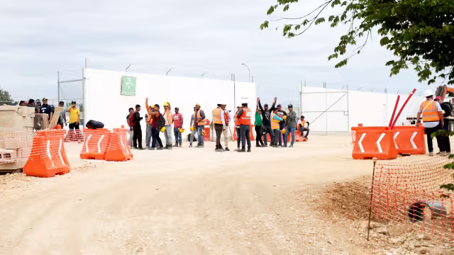 El bloqueo se levantó porque los representantes de la empresa dijeron que hoy se pondrían al día; lo retomarán si incumplen