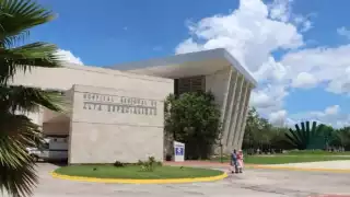 Grave crisis en Hospital de Yucatán: Cierra laboratorio por falta de materiales y adeudos    