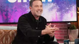 Ben Affleck vuelve a su mansión entre incendios en Los Ángeles