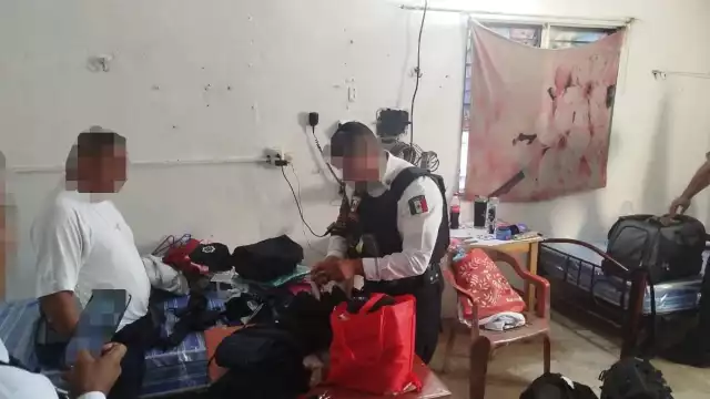 La Dirección General de Asuntos Internos de la SPSC aseguró a cinco policías en el módulo de Santa Adelaida.