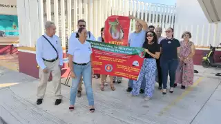 Técnicos petroleros protestan contra PEMEX por privilegios al STPRM en Carmen