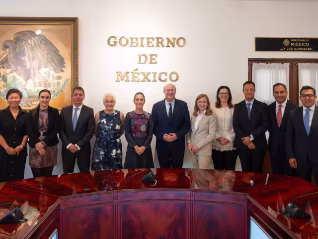 La Presidenta se reunió con toda la delegación del Banco Interamericano de Desarrollo.