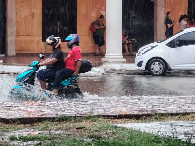 Pronostican clima extremo para Campeche: calor, lluvias y viento fuerte

