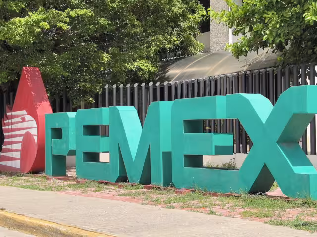 Crisis en Ciudad del Carmen: PEMEX adeuda millones y deja a miles sin empleo
