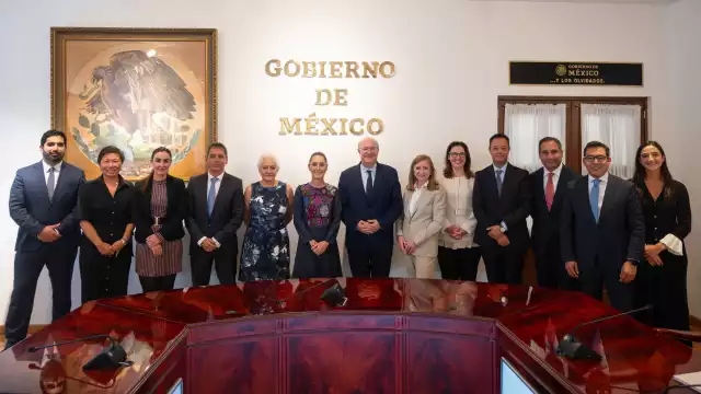 La Presidenta se reunió con toda la delegación del Banco Interamericano de Desarrollo.