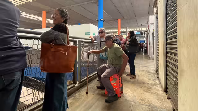 Usuarios del Sistema Va y Ven reportan mala organización en el proceso de credencialización y canje de tarjetas Va y Ven