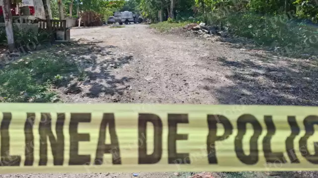 Fue en un camino de terracería donde los habitantes dieron con la bolsa, la cual abrieron encontrándose con el cuerpo