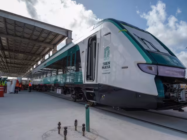 Los responsables casi lograron llevarse alrededor de cien kilos de cables de cobre, los cuales fueron recuperados por los elementos de la Guardia Nacional