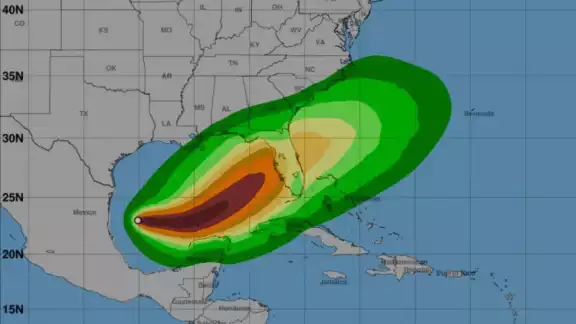 La SRE activó el protocolo de emergencia para connacionales en Florida por paso del Huracán Milton