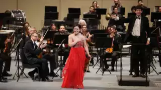 Chaikovsky, jazz latino y Liszt: Angélica Olivo presenta poderoso programa sinfónico con la Orquesta de Campeche