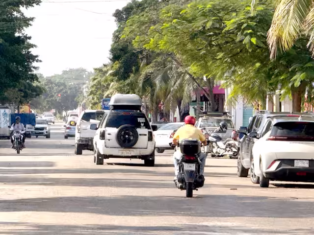 Ciudadanos consideran que las calles del destino son de tercera, no hay cajones de estacionamiento debido a la falta de planeación y tampoco un crecimiento ordenado