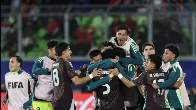 El Tri se perfila como favorito al titulo
