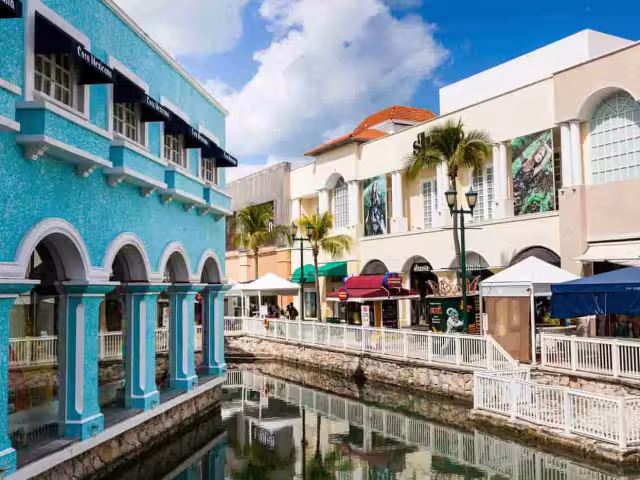 El centro comercial más bonito de Cancún destaca por su diseño y exclusividad