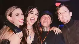 Santa Fe Klan se toma una caguama con Danna y despiertan rumores de colaboración