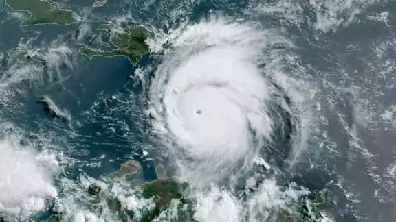 Huracán Beryl causa pánico a nivel internacional tras difusión de estragos a su paso