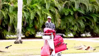 Casi 12 meses en soledad: Laure, la turista estadounidense cumplirá un año sobreviviendo en el aeropuerto de Cancún