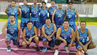 'Chuchules Alfa'   vence a los Toloks en la Liga Municipal de Básquetbol en Cozumel