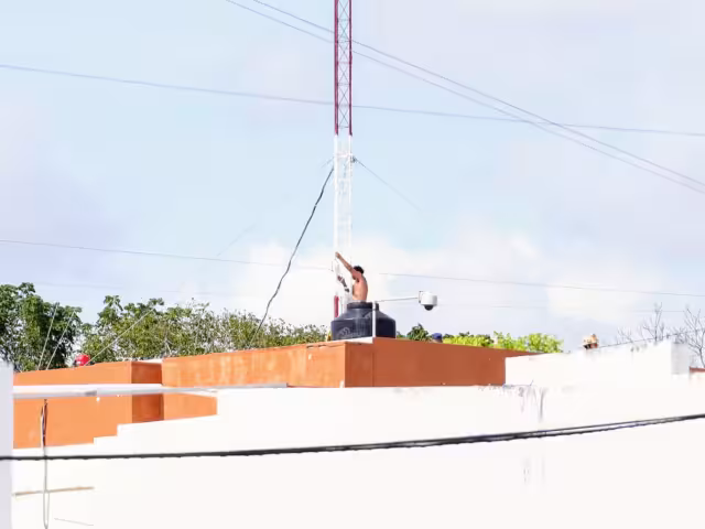 El intento de rescate inició desde la tarde del sábado y hasta el día domingo, las autoridades lograron ponerlo a salvo