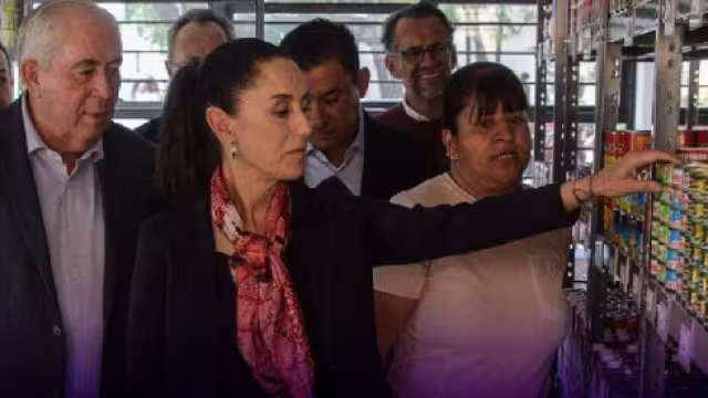 Tiendas del Bienestar podrían ser la competencia de los Oxxos.