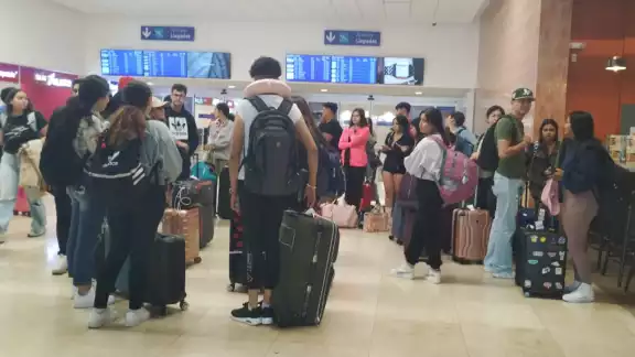 El aeropuerto de Mérida mantiene buena afluencia de pasajeros El aeropuerto de Mérida mantiene buena afluencia de pasajeros