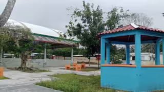 Habitantes de Chacheíto denuncian que gran parte de la comunidad permanece sin alumbrado público.