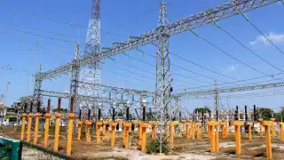 “Alta demanda y calor extremo": CFE justifica deficiencias en el servicio eléctrico en Quintana Roo  
