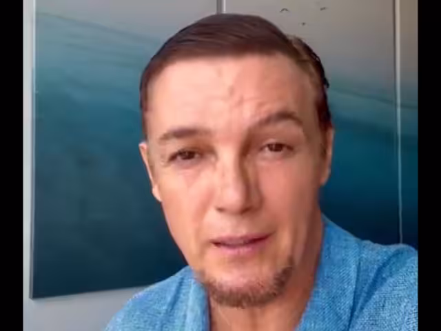 Aarón Beas salió a disculparse a nombre de su hijo