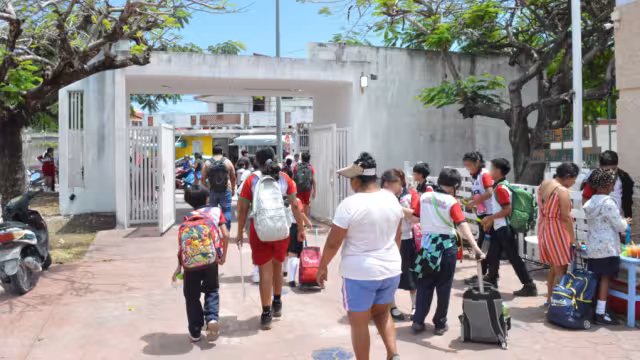 Tras dos meses por el paro magisterial y las vacaciones de Semana Santa, las clases reiniciaron