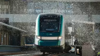 Usuarios del Tren Maya no tienen un transporte público accesible; esto es lo  que hacen en la estación 'Chetumal'