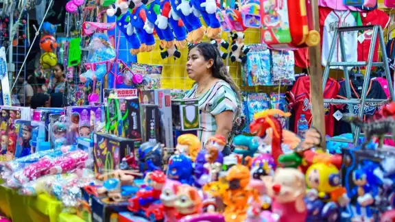 La Dirección de Mercados entregará permisos a locatarios del mercado principal y externos que deseen ofertar sus productos.