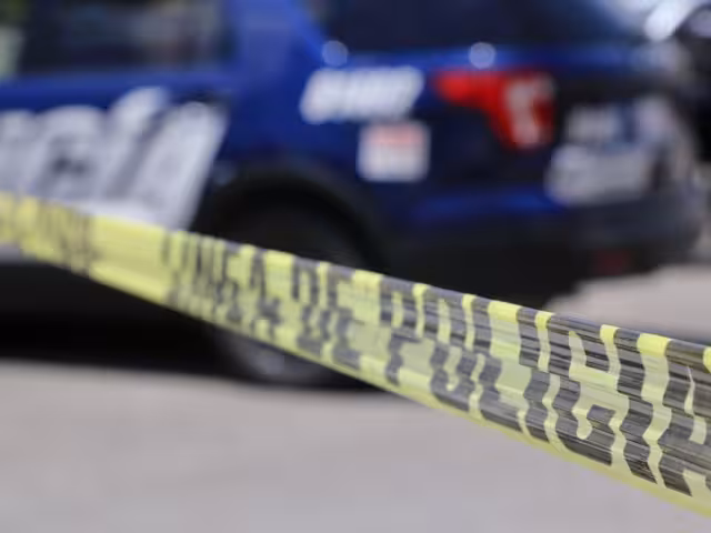 Los estudiantes fueron evacuados para que las autoridades llevaran a cabo las diligencias correspondientes al interior del plantel