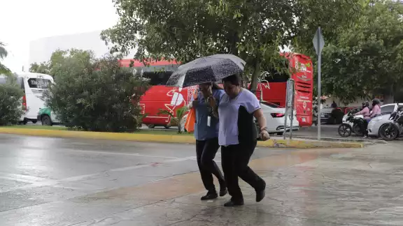El clima de Cancún pronostica precipitaciones durante las últimas horas de la mañana y las primeras horas de la tarde El clima de Cancún pronostica precipitaciones durante las últimas horas de la mañana y las primeras horas de la tarde