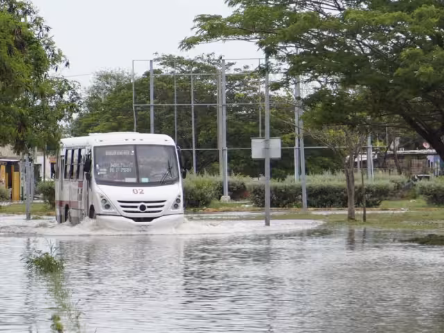 Siglo amanece inundado tras el paso de la tormenta tropical Alberto