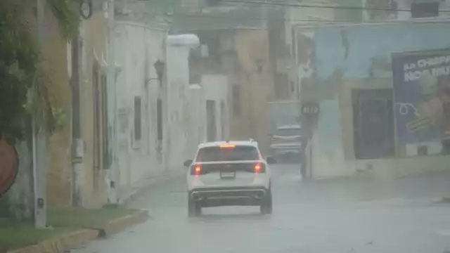 Onda tropical 36 provoca intensas lluvias en municipios de Campeche