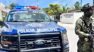 Miércoles violento en Cancún: Atacan a balazos a un hombre en la SM 105