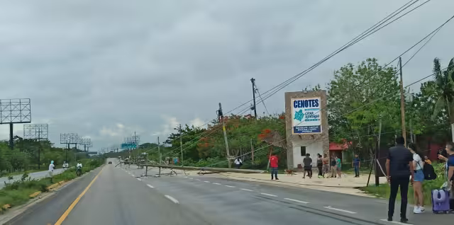 El servicio eléctrico se reanudará a la brevedad