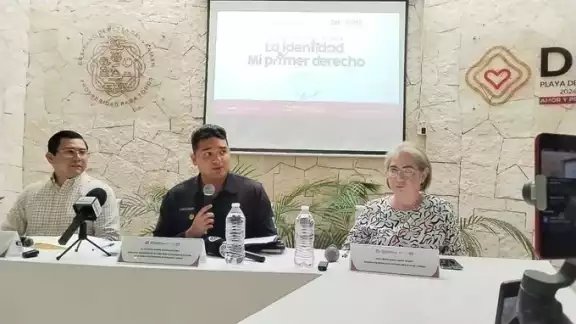 En conferencia de prensa, Eduardo Asencio Martínez, presidente del DIF municipal, informó que se lanzará la campaña “La Identidad, mi primer derecho”
