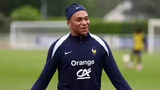 Kylian Mbappé confirma a Macron la hora exacta de su fichaje