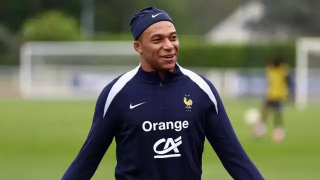 Kylian Mbappé revela a Macron la hora en la que se hará oficial su fichaje