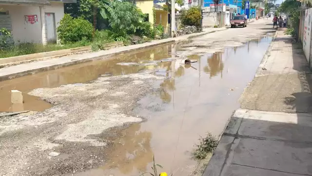 Entre las calles más afectadas de la cabecera municipal están Adolfo López Mateos, Rafael Melgar y Emiliano Zapata