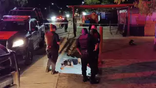 Las autoridades comenzaron la búsqueda por el perpetrador del ataque en Playa del Niño.