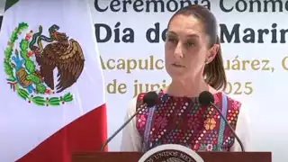 Día de la Marina 2025: Presidenta rinde homenaje en Acapulco a cadetes caídos del Buque Cuauhtémoc