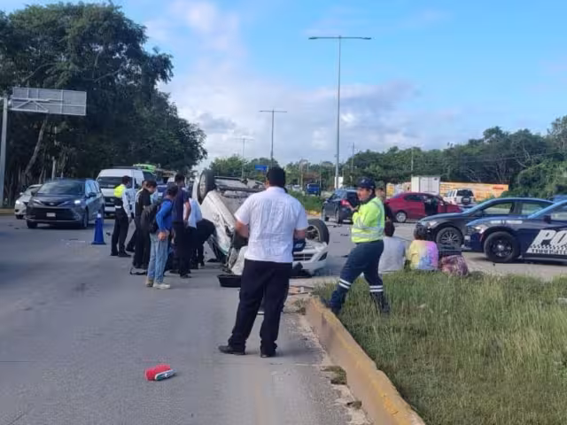 Según autoridades, el causante del accidente fue el conductor del taxi