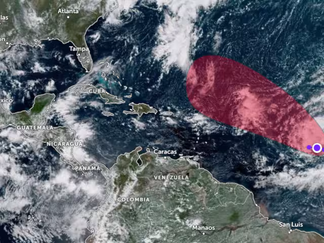 Onda tropical en el Atlántico podría convertirse en ciclón Gabrielle; Conagua alerta 90% de probabilidad